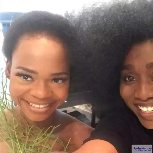 Photo: TY Bello Finally Meets With "The Agege Bread Seller", Jumoke; Takes A Selfie With Her